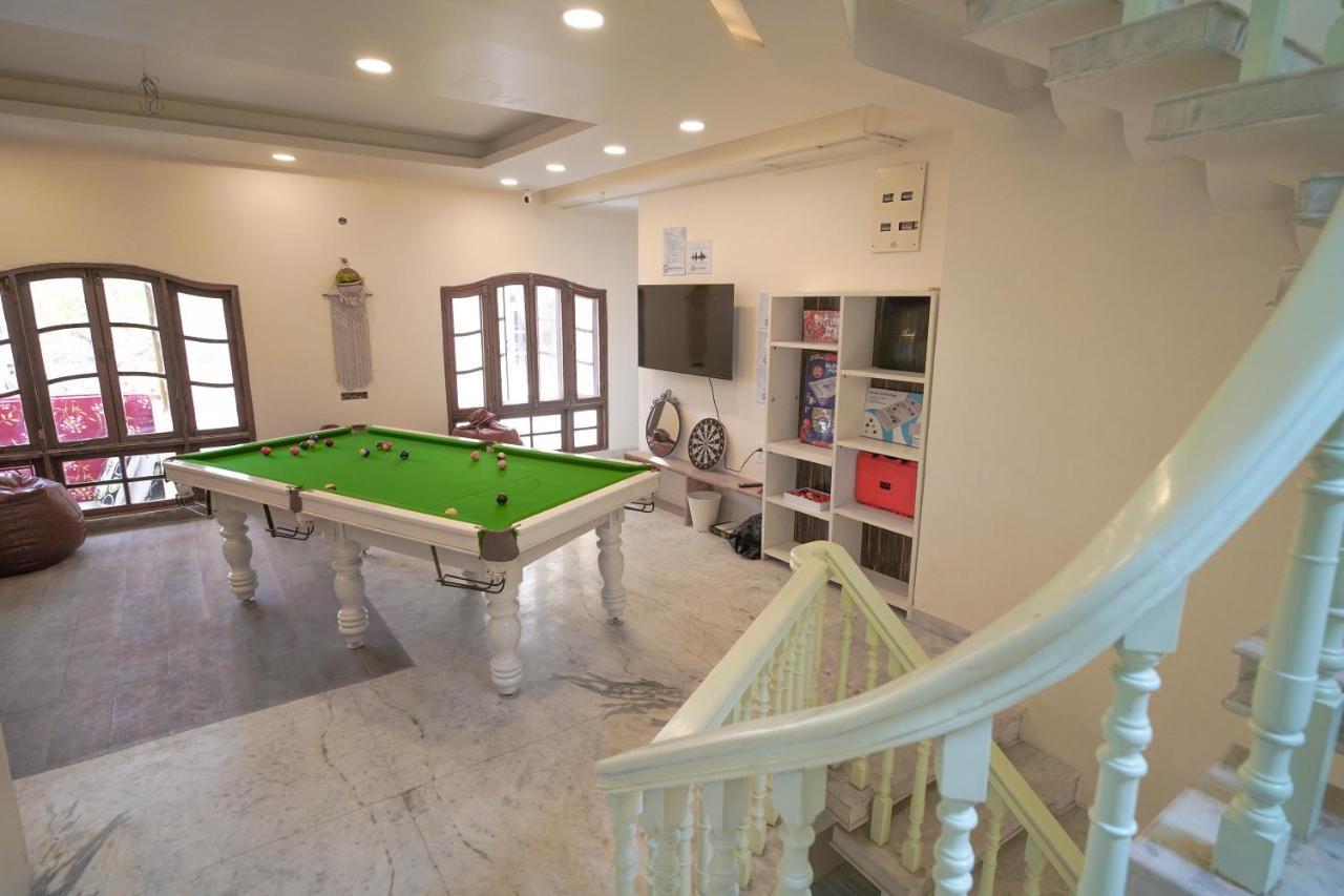 Destin Olympus Banjara Hostel ไฮเดอราบัด ภายนอก รูปภาพ