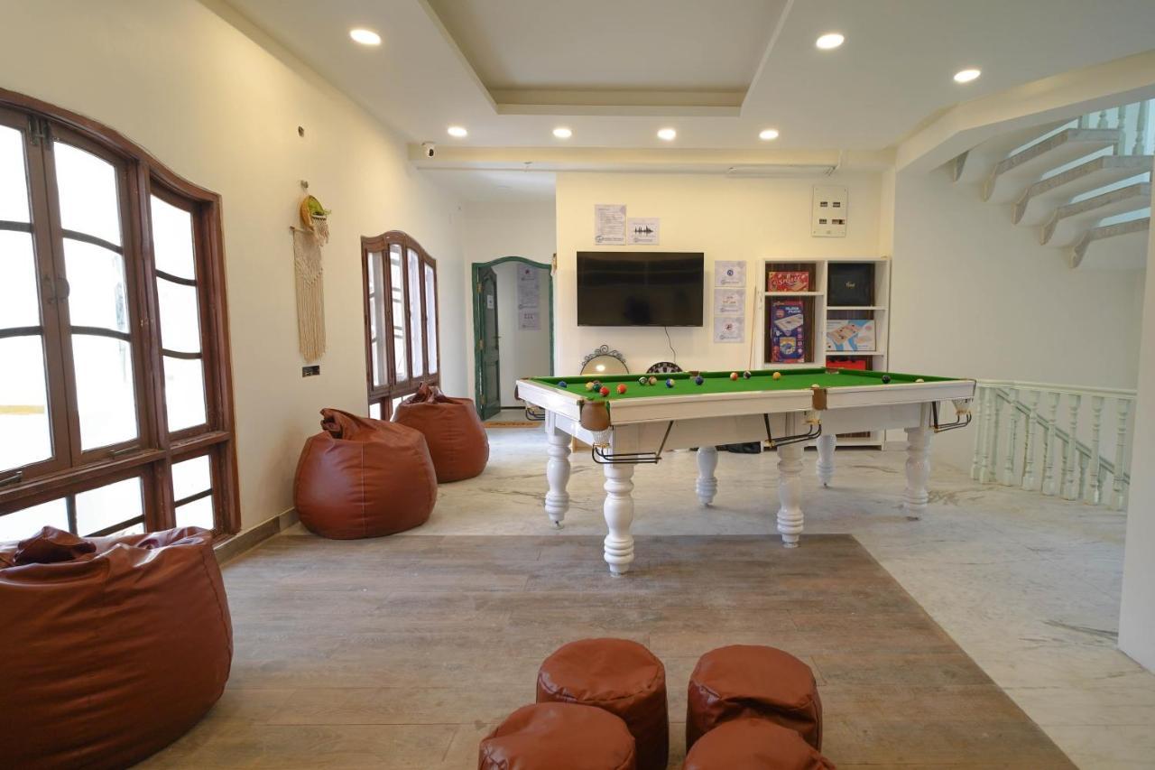 Destin Olympus Banjara Hostel ไฮเดอราบัด ภายนอก รูปภาพ