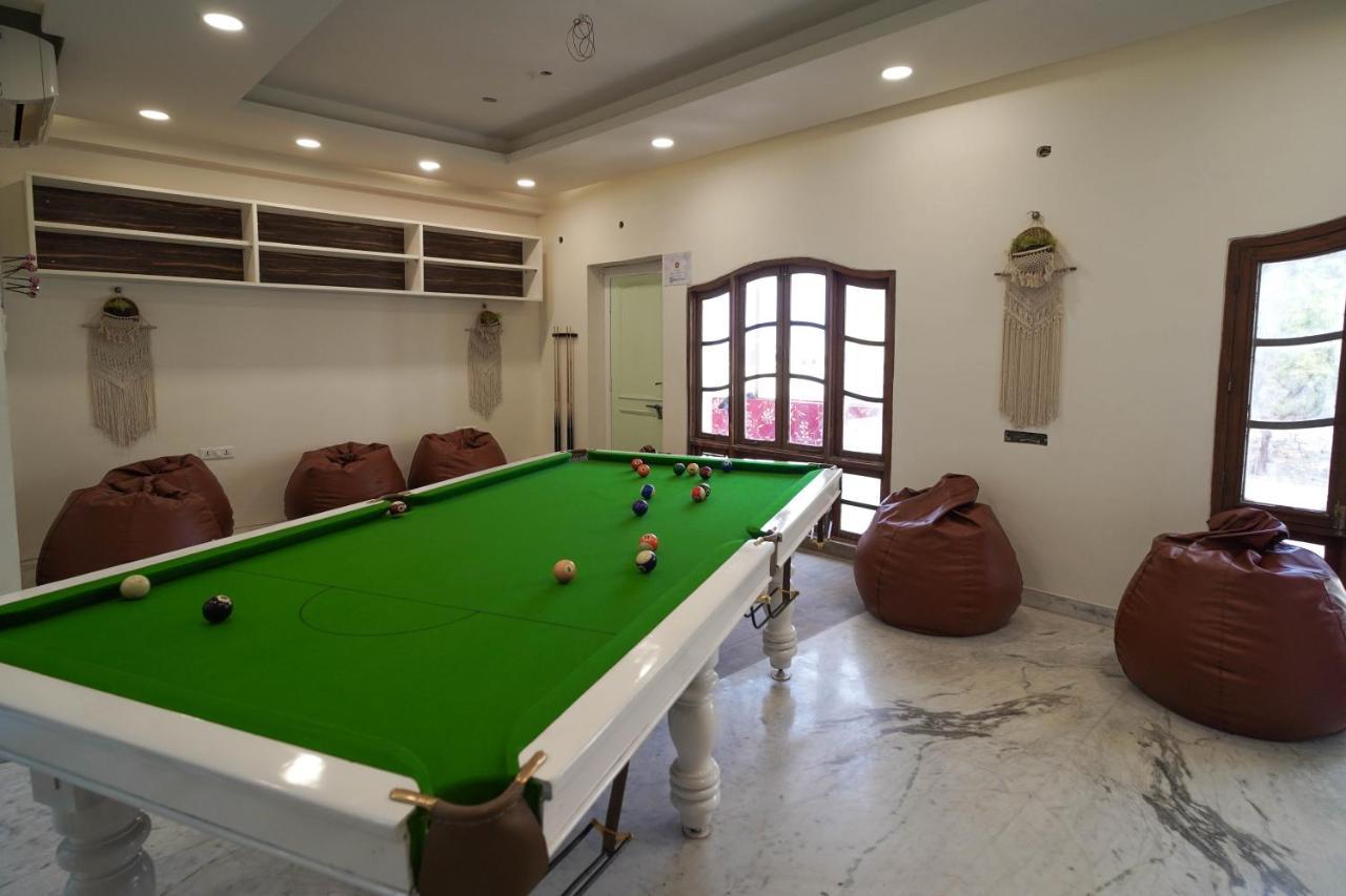 Destin Olympus Banjara Hostel ไฮเดอราบัด ภายนอก รูปภาพ