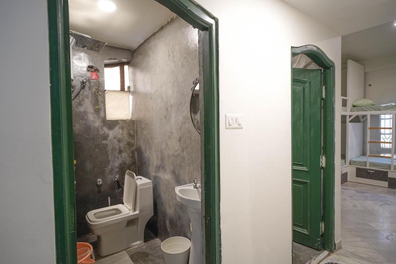 Destin Olympus Banjara Hostel ไฮเดอราบัด ภายนอก รูปภาพ