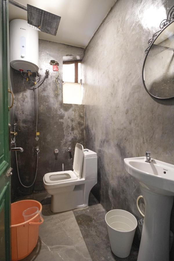 Destin Olympus Banjara Hostel ไฮเดอราบัด ภายนอก รูปภาพ